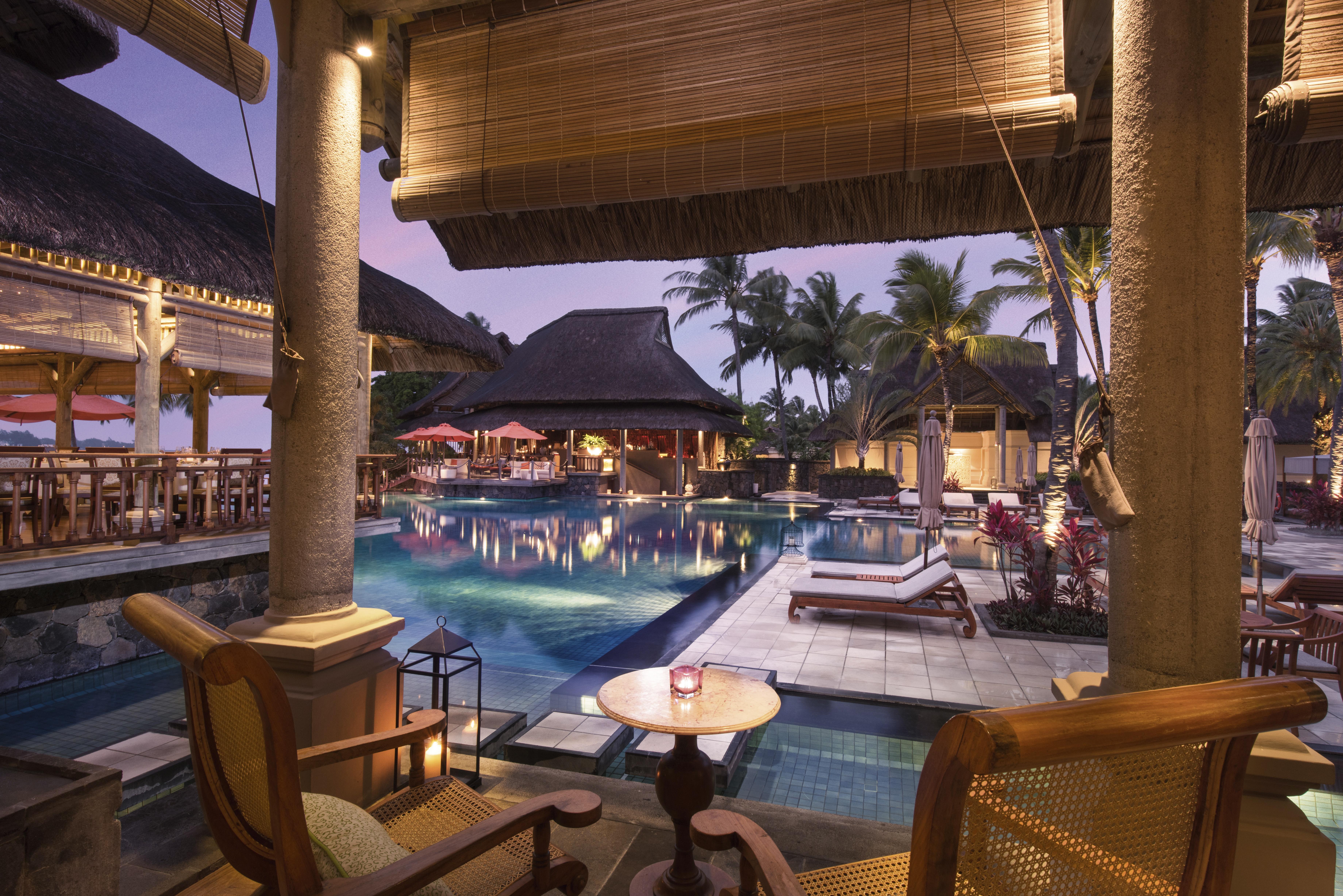Constance Prince Maurice Poste de Flacq Exterior foto The pool at the resort